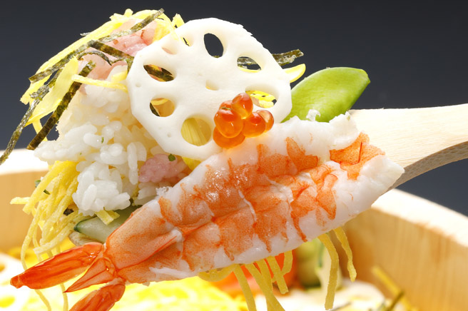 ちらし寿司の「エビ」「レンコン」「豆」はひな祭りのお祝いにピッタリ